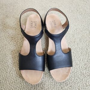 Naturalizer 9M Wedge Sandals